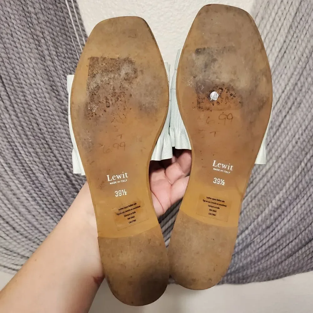 Lewit Cassandra Ruffle Slide Sz 39.5